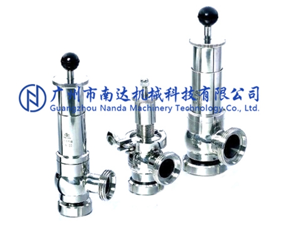 ����{���y